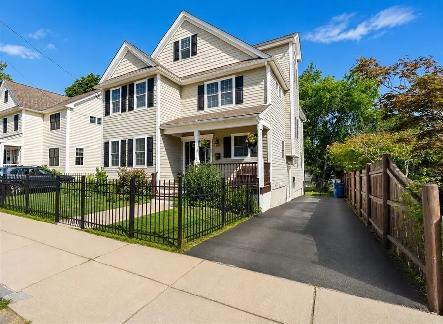27 Hillock St, Boston, MA 02131 - #3