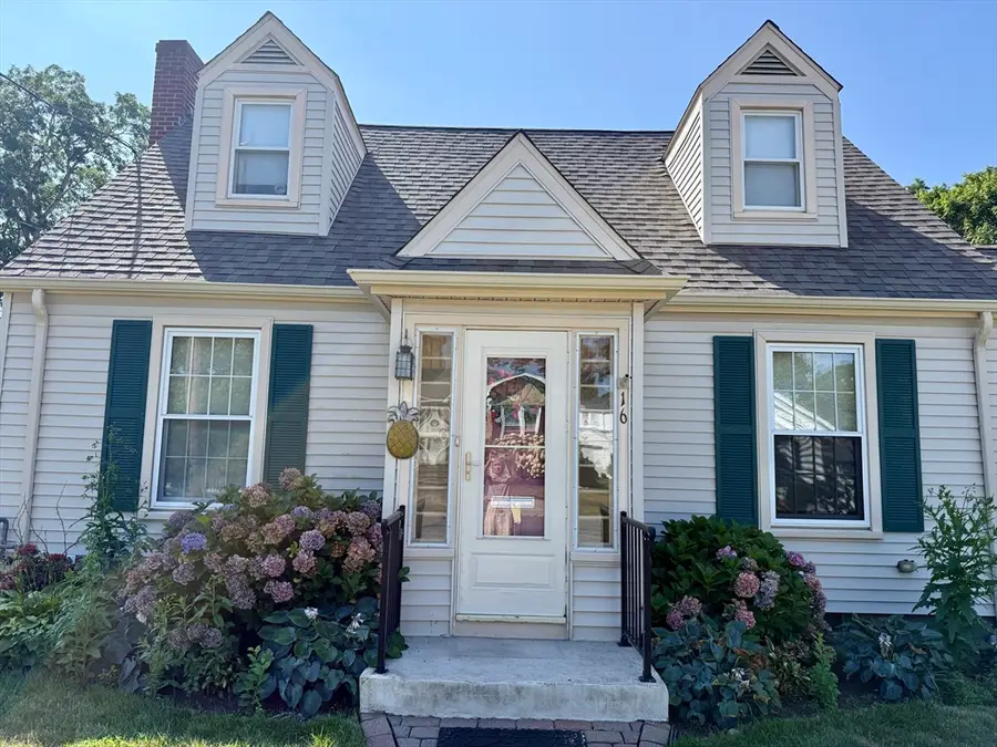16 Pauline St, New Bedford, MA 02740 - #2