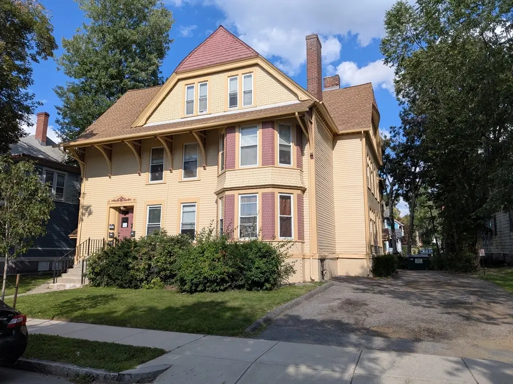 28 Sever St, Worcester, MA 01609 - #1
