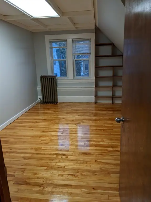 28 Sever St, Worcester, MA 01609 - #3