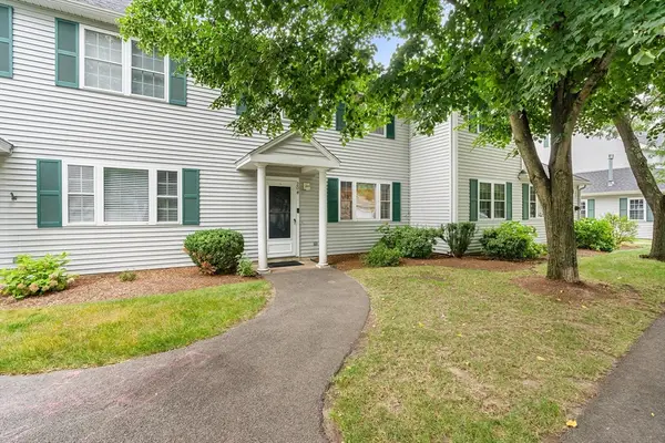 204 Lilac Meadows Way #204, Ipswich, MA 01938