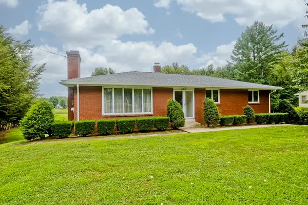 233 Lathrop St, South Hadley, MA 01075