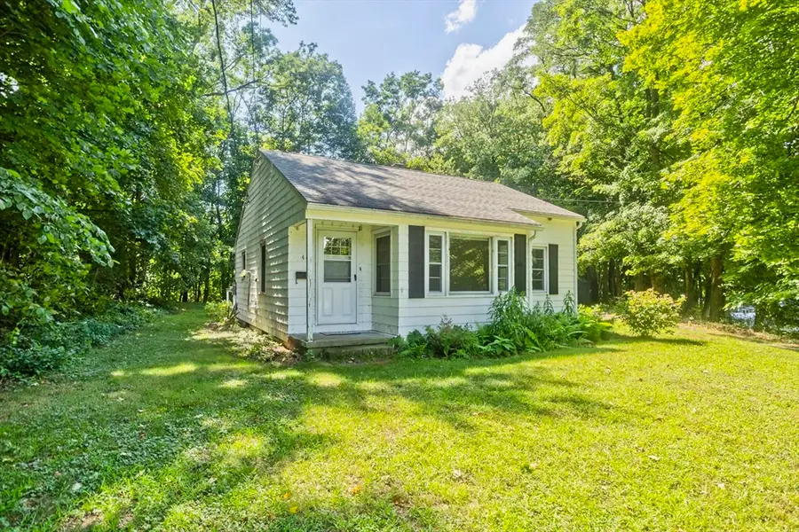 40 Hadley St, South Hadley, MA 01075 - #3