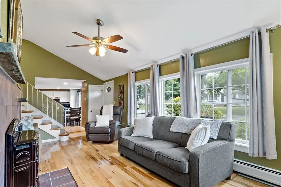 124 Watuppa Ave, Somerset, MA 02726 - #3
