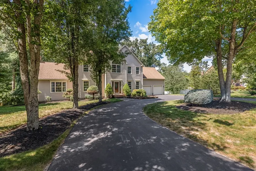 90 Northridge Dr, East Bridgewater, MA 02333 - #3