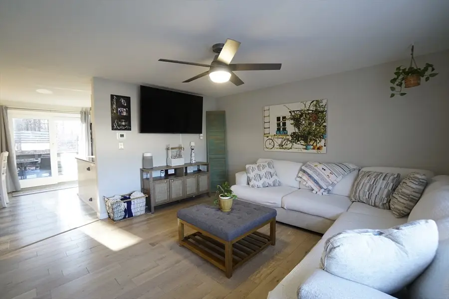 152 E Bacon St #C2, Plainville, MA 02762 - #3