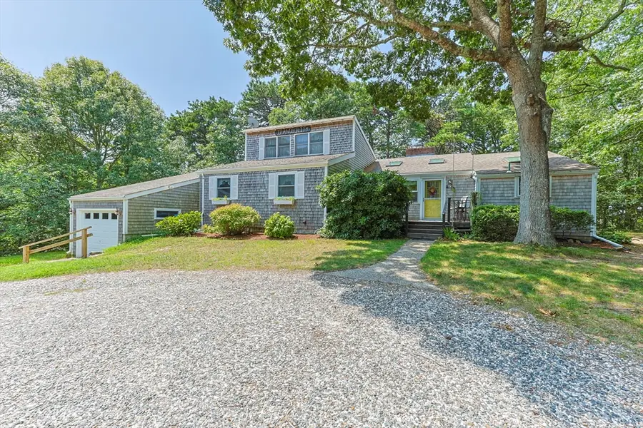 10 S Pond Dr, Brewster, MA 02631 - #2