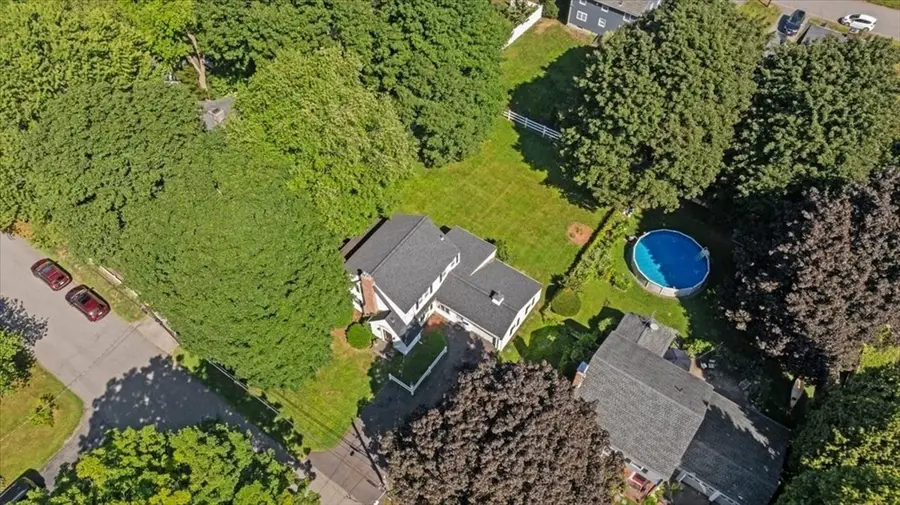 28 Kenilworth Rd, Shrewsbury, MA 01545 - #3