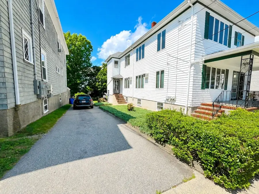 559-561 S Almond St, Fall River, MA 02724 - #3
