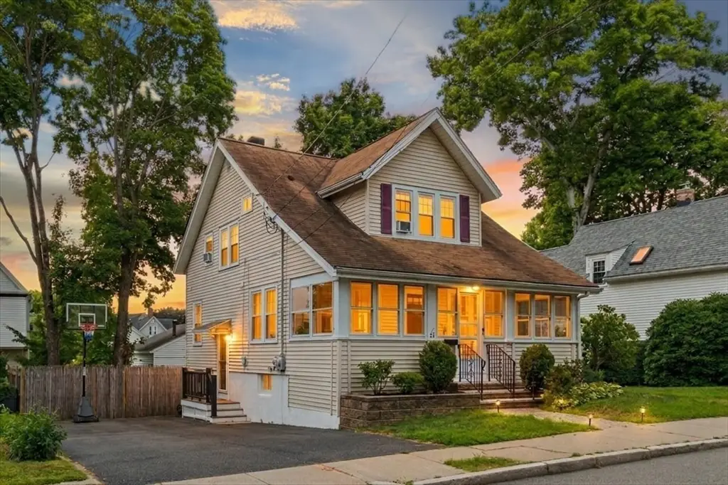 24 Nichols St, Norwood, MA 02062 - #1