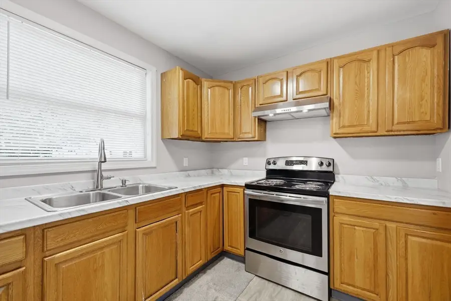 104-106 Quincy St, Springfield, MA 01109 - #3