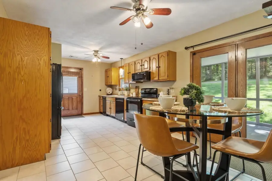 44 W Brookfield Rd, North Brookfield, MA 01535 - #3