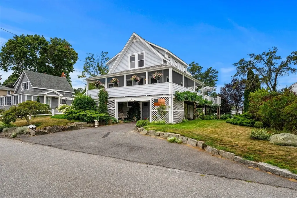 13 Riverside Rd, Gloucester, MA 01930 - #1