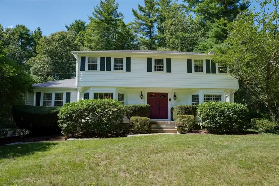 21 Village Green, Norfolk, MA 02056 - #2