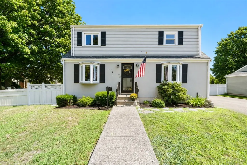 2 Sonrel St, Woburn, MA 01801 - #1