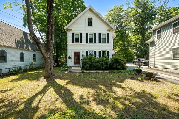 146 Lincoln Rd #A, Lincoln, MA 01773