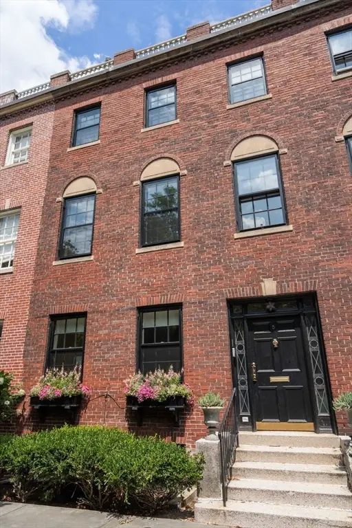 5 Charles River Square, Boston, MA 02114