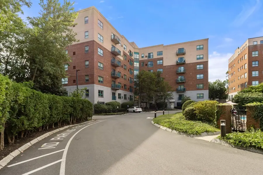 175 Cottage #214, Chelsea, MA 02150 - #3