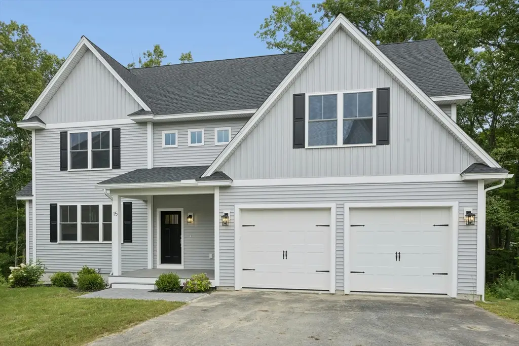 15 Gaskins Ln, Ayer, MA 01432 - #1
