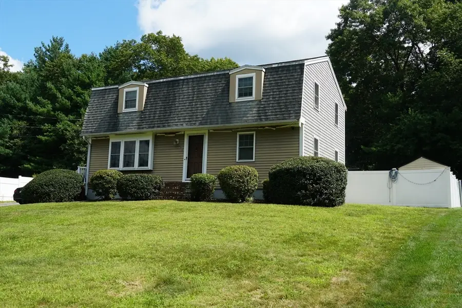 492 Kingman Street, East Taunton, MA 02718 - #3
