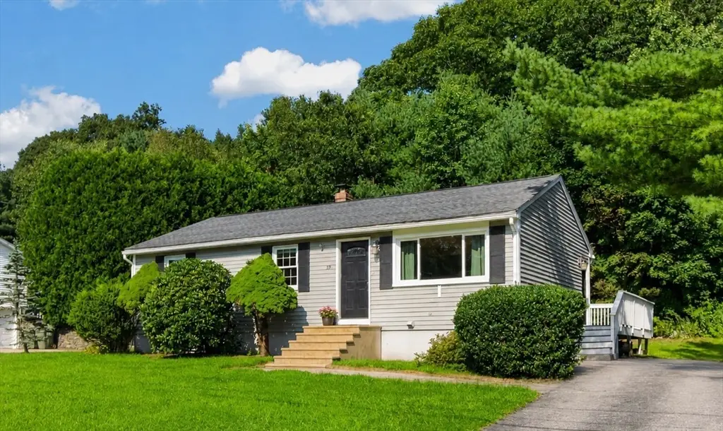 59 Brookside Ave, Webster, MA 01570 - #1