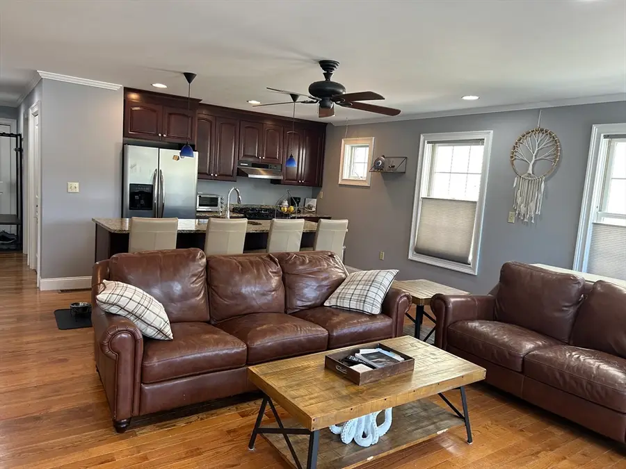 13 1/2 Merrimac St #1, Amesbury, MA 01913 - #2