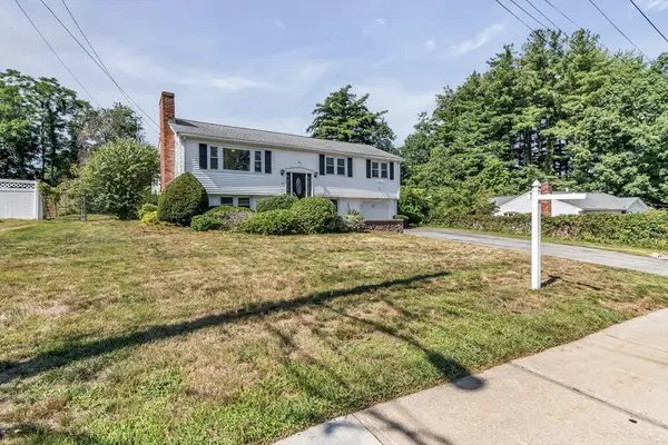 36 Prouty Rd, Burlington, MA 01803