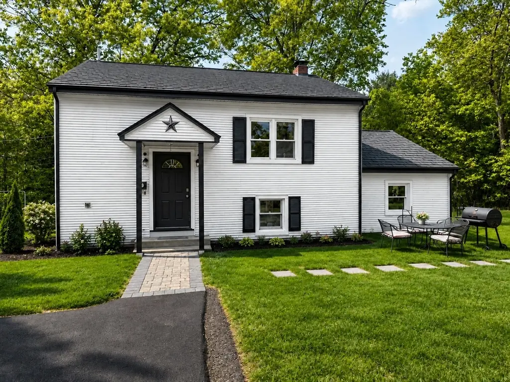 137 Pierce St, West Boylston, MA 01583 - #1