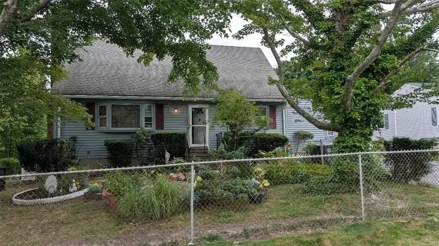 7 Charlotte Dr, Bristol, RI 02809 - #2