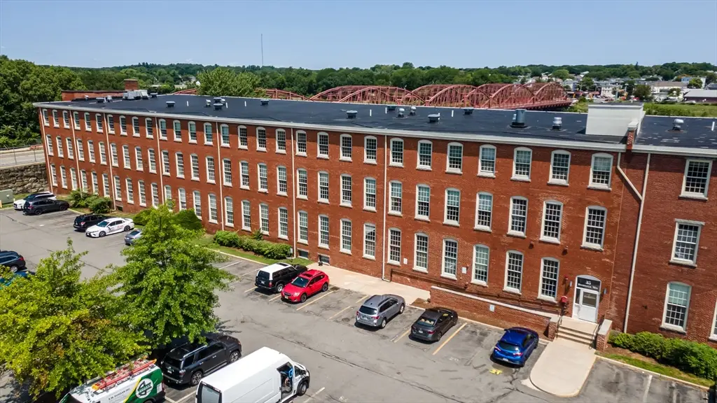 35 Riverwalk Way #R201, Lowell, MA 01854 - #1