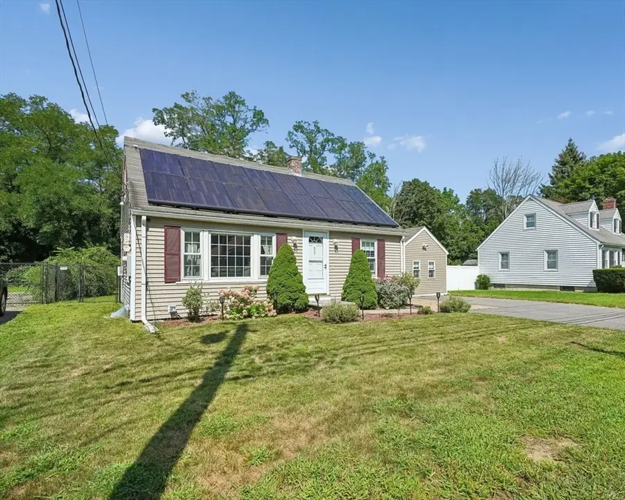 55 Vernon St, Bridgewater, MA 02324 - #3