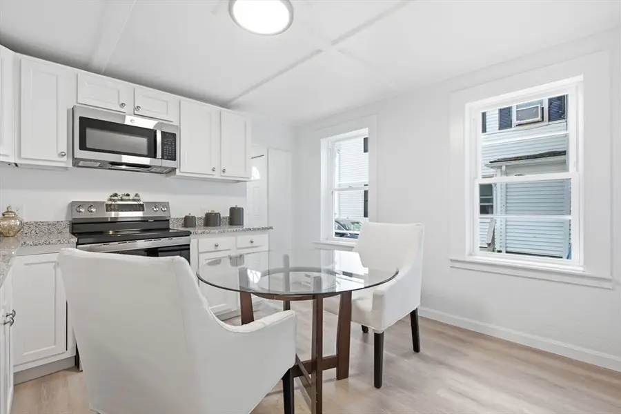 14 Staten St, Gloucester, MA 01930 - #3