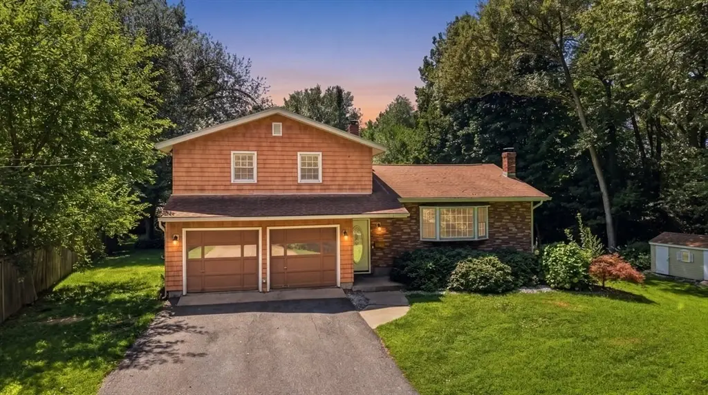 1 Corey St, Agawam, MA 01001 - #1