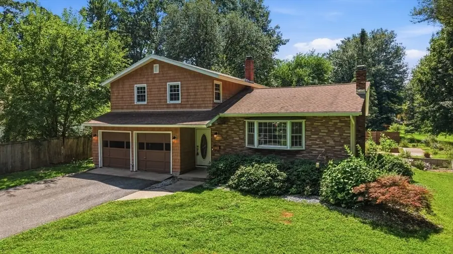 1 Corey St, Agawam, MA 01001 - #3