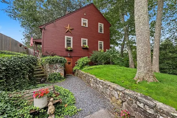 1475 Somerset, Dighton, MA 02715