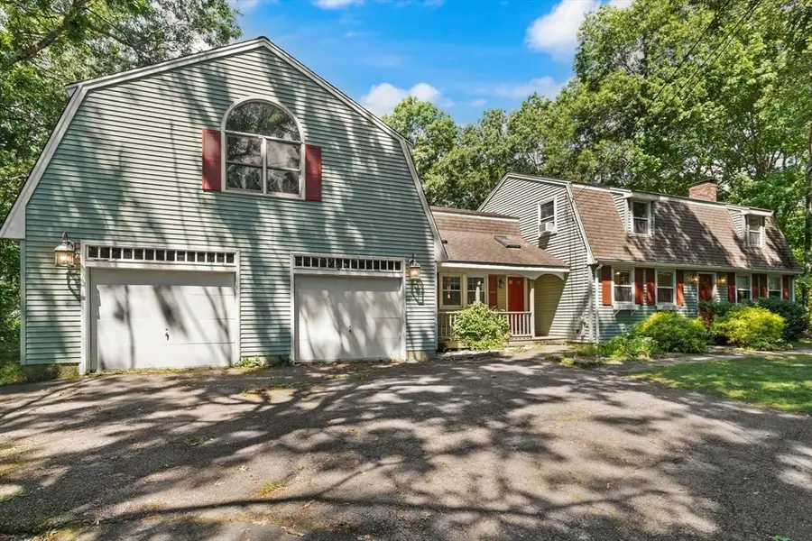 42 Summer St, Foxboro, MA 02035 - #2