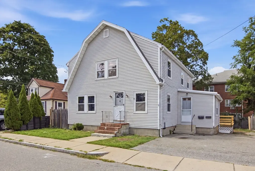 3 Nichols St, Woburn, MA 01801 - #1