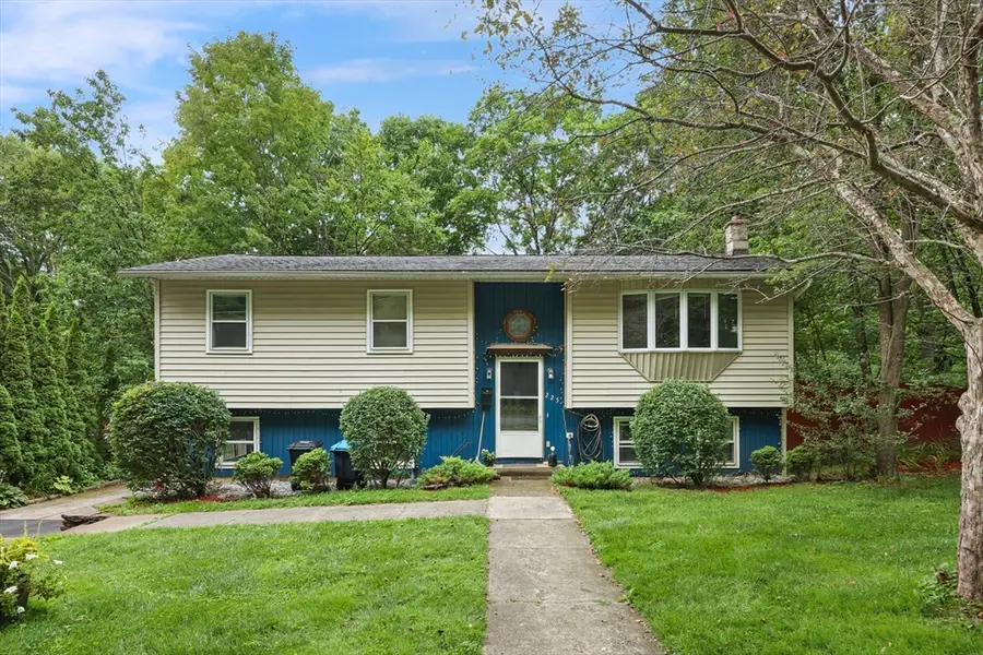 225 Brown St, Pittsfield, MA 01201 - #2