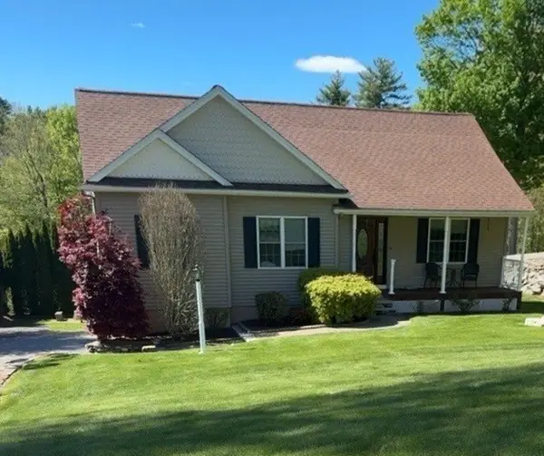 31 Servant Way, Southbridge, MA 01550
