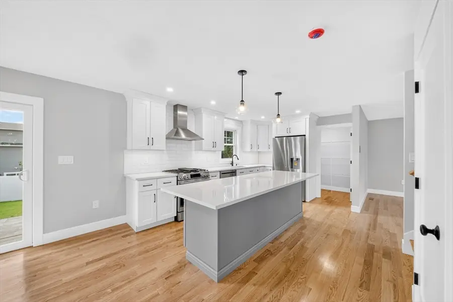 16 Neillian Way #16, Bedford, MA 01730 - #3