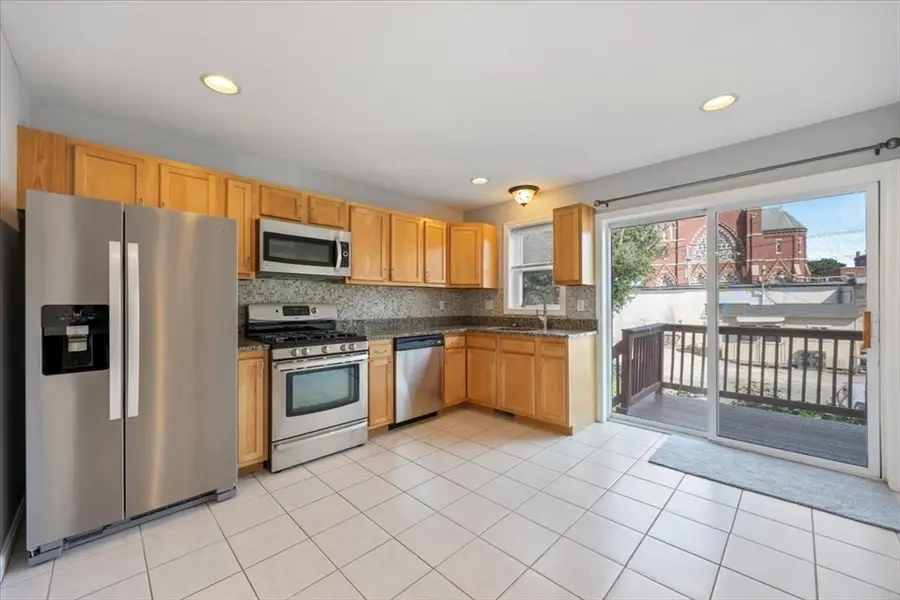 122 Locust St. #4, Haverhill, MA 01830 - #2