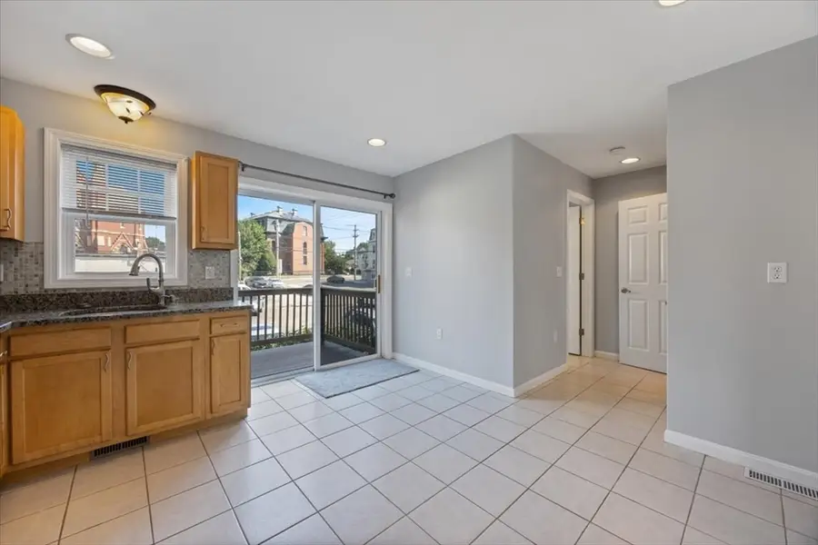 122 Locust St. #4, Haverhill, MA 01830 - #3