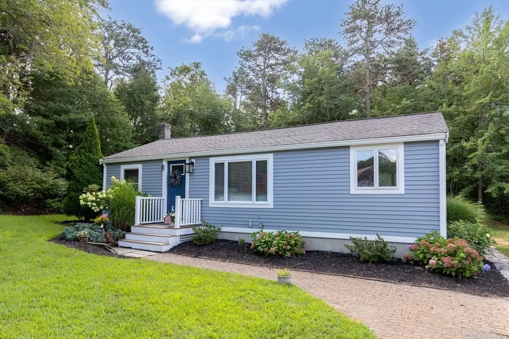 25 King Ave, Plymouth, MA 02360 - #1