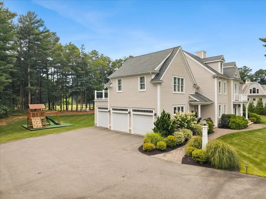 384 Country Club Way, Kingston, MA 02364 - #3