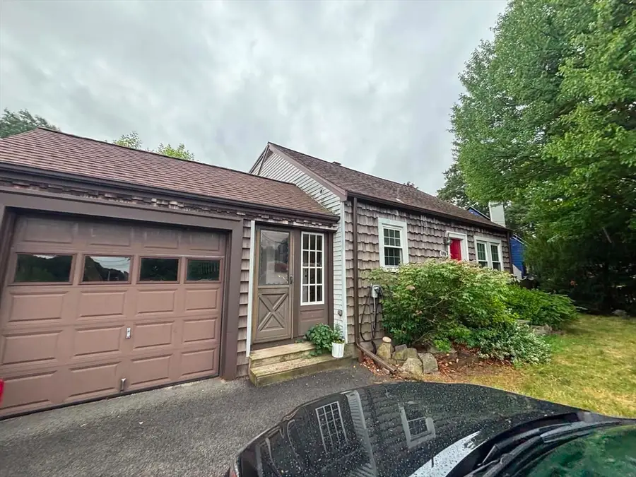 896 East St, Dedham, MA 02026 - #2