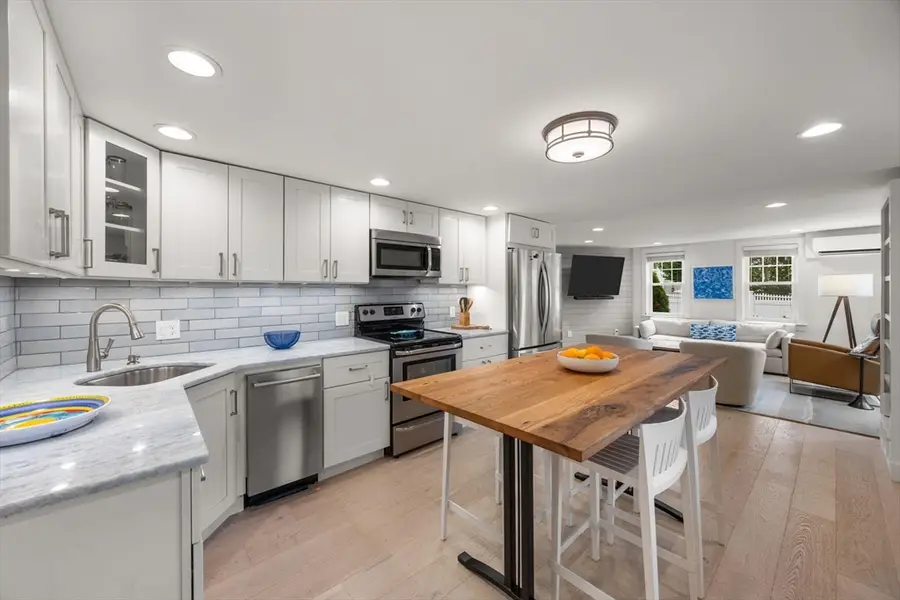 48 Pleasant Street #Unit 1, Provincetown, MA 02657 - #3