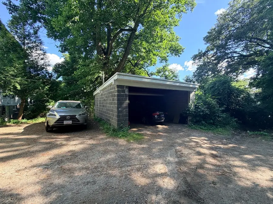 28 Gediminas St, Worcester, MA 01607 - #3