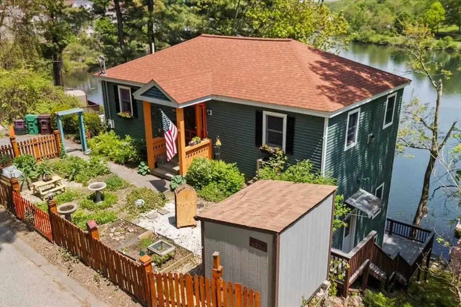212 Grove St, Clinton, MA 01510 - #3