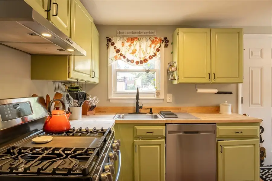 73 Jefferson Street #73, North Andover, MA 01845 - #3