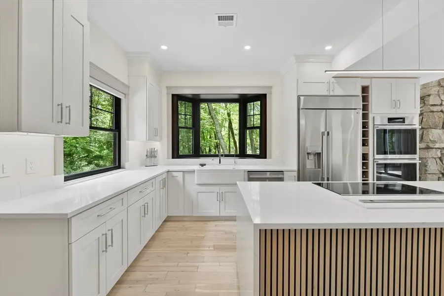 12 Wood St, Southborough, MA 01772 - #3